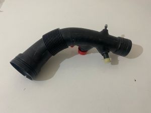 Hava Filtre Borusu Linea 1.4 Tjet