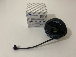 Depo Kapağı (Kilitli) Doblo Fiorino