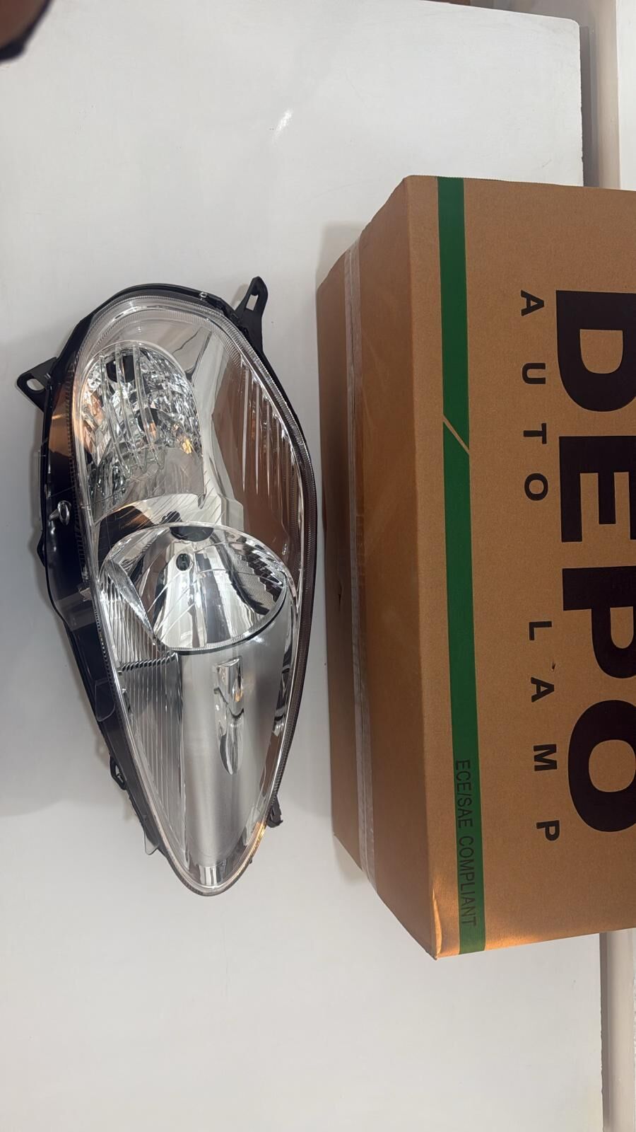 Far Grande Punto Sağ (Sarı Soket)